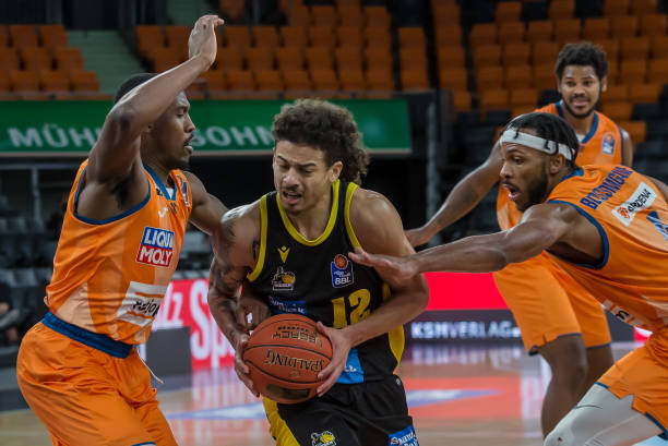 还需要与队 还需要与队