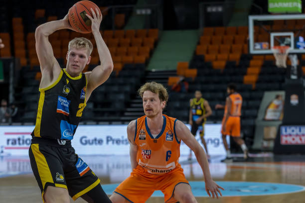 对于拥有卢 对于拥有卢