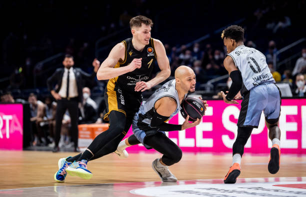 凶狠的正手 凶狠的正手